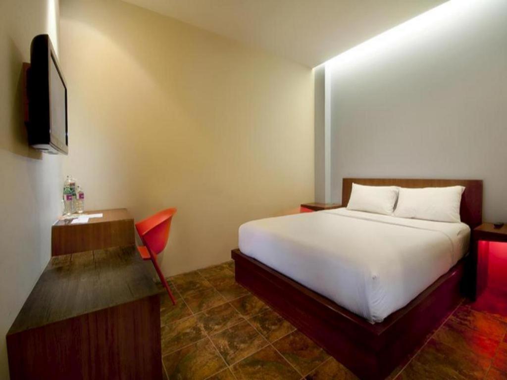 Plan B Hotel Padang  Ngoại thất bức ảnh