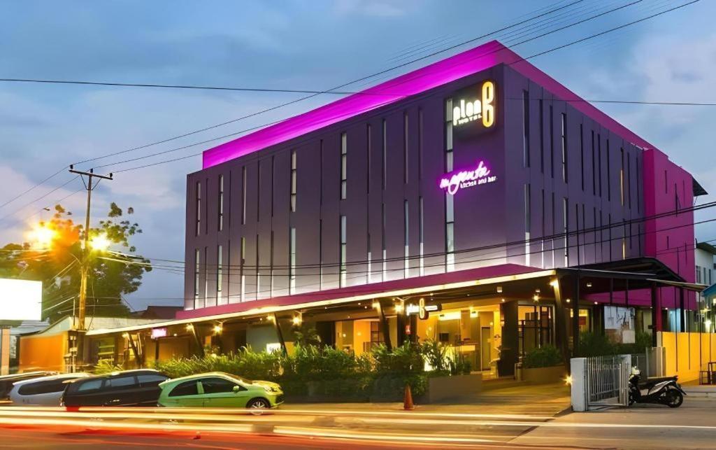 Plan B Hotel Padang  Ngoại thất bức ảnh