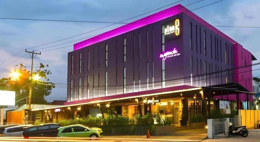 Plan B Hotel Padang  Ngoại thất bức ảnh